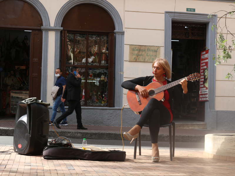 CAPITULO 1 AMELIE WIENHÖFER Y SU PIAZZOLADA